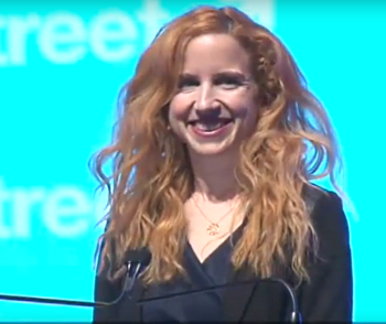 Stav Shaffir talking at J Street pro-peace conference 2015.