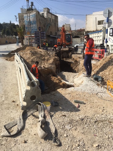 flood libel - rehabilitation of draining pipes in Hebron