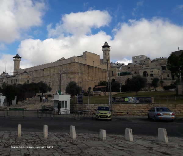 Dhimmi is as dhimmi does - Jews were not allowed to go into the Cave of the Patriarchs